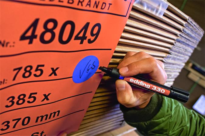 Alkoholos marker, 1-5 mm, vágott, EDDING "330", zöld