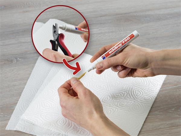 Lakkmarker, 2-4 mm, EDDING "750", piros