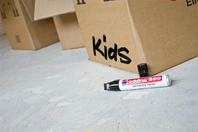 Alkoholos marker, 5-16 mm, vágott, EDDING "850", fekete