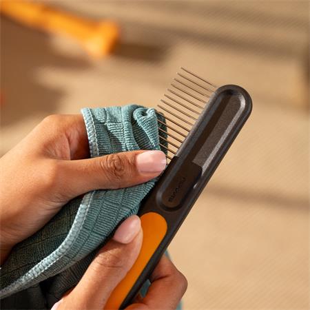 Kisállat kefe, széles fogú, FISKARS "PetCare"