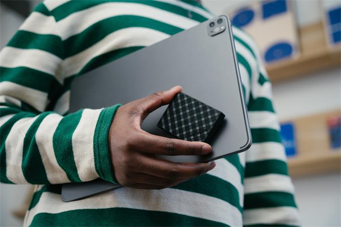SSD (külső memória) 2TB, USB-C 3.2 Gen2, VERBATIM "Store n Go Mini Diamond SSD", fekete