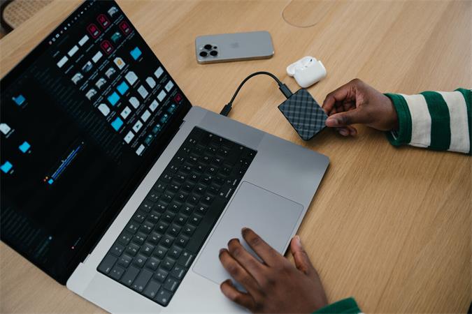 SSD (külső memória) 512 GB, USB-C 3.2 Gen2, VERBATIM "Store n Go Mini Diamond SSD", fekete