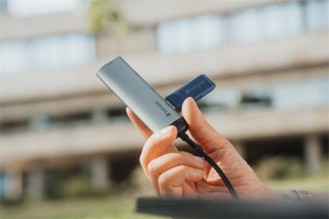 USB elosztó-HUB, USB-C /4xUSB-A 3.2 Gen1, VERBATIM