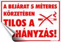 Információs matrica, 25x17,5 cm, "A bejárat 5 méteres körzetében tilos a dohányzás!"
